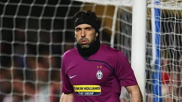 曼晚：瓜迪奥拉今夏在曼城训练中话不多，助教扮演更重要作用