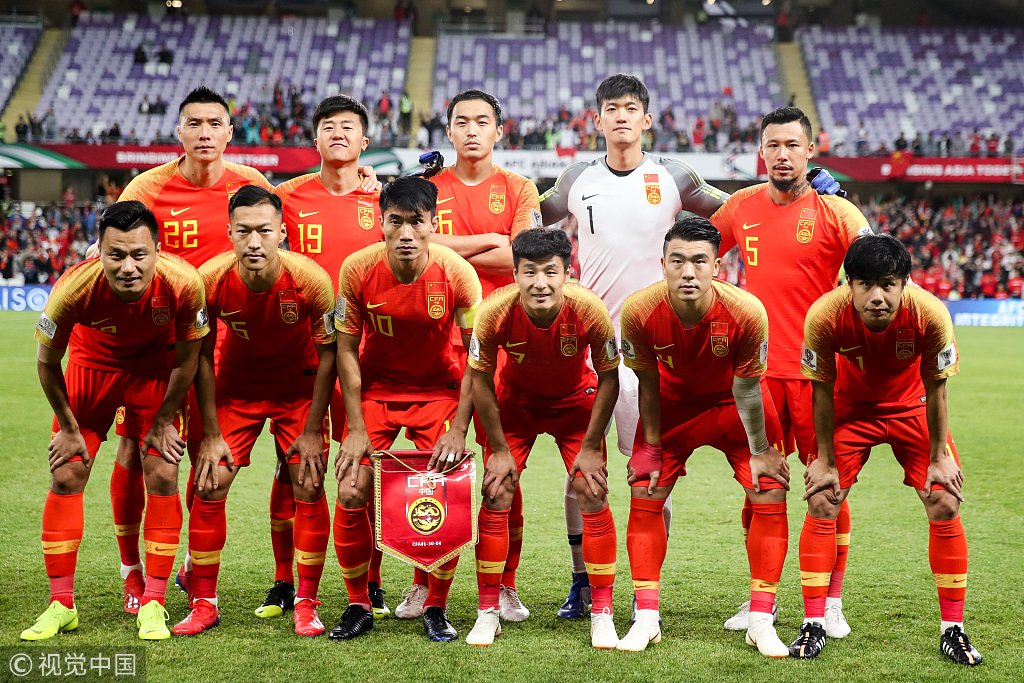 2026年F1全阵容敲定！角田裕毅降为储备车手，哈贾尔晋升搭档维斯塔潘