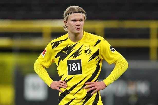 记者：泰山不会放弃成绩搞年轻化，韩鹏明年是否执教还没定