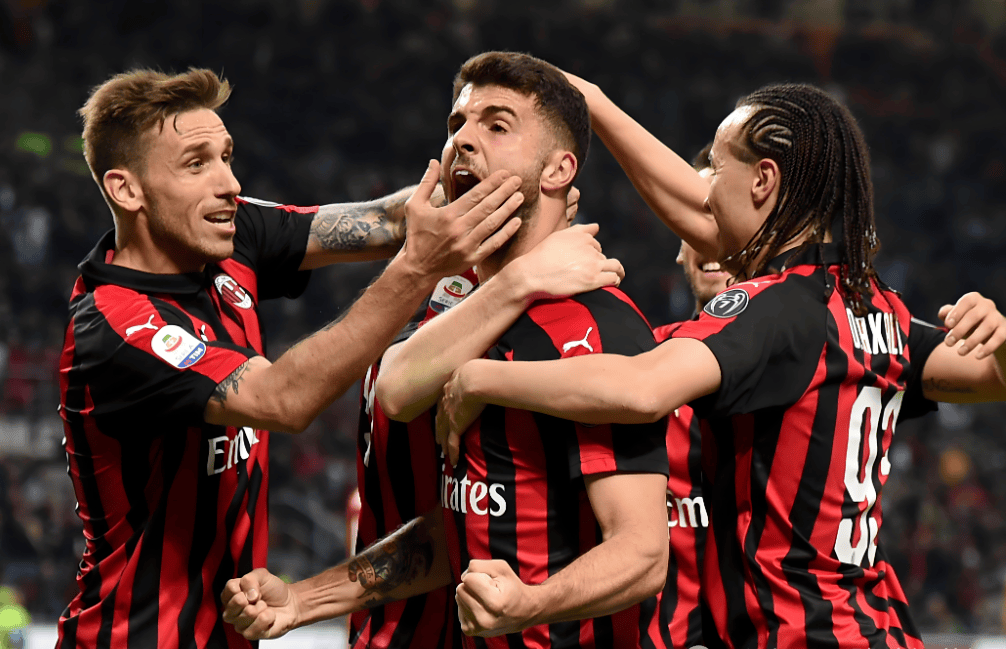 西甲战报：巴雷内切亚半场吊射建功，皇家社会3-1十人奥萨苏纳