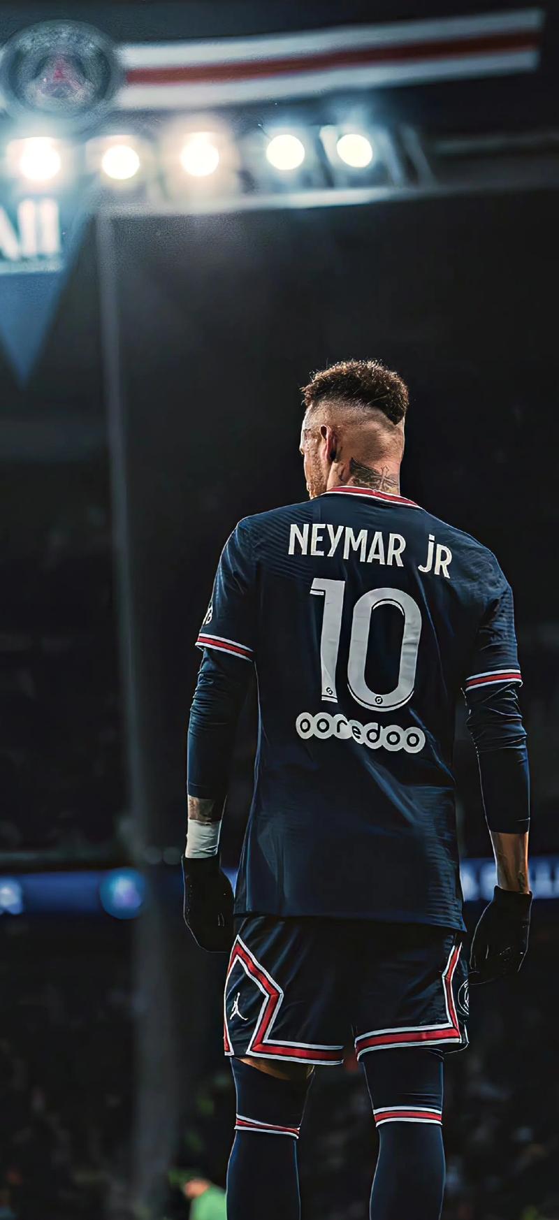 伊萨克：在多特的经历让我更强大；最喜欢过人后或内切后进球（伊萨克：多特经历令我更强，最爱过人或内切后破门）