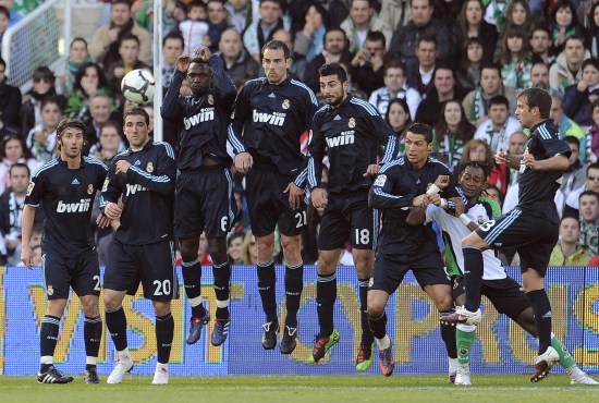 斯基拉：德拉古辛准备在冬窗回到意甲，罗马佛罗伦萨均有意（斯基拉：德拉古辛或将冬窗重返意甲，罗马与佛罗伦萨有意引进）